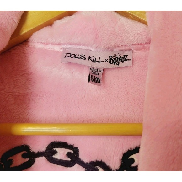 Dolls Kill x Bratz Pink Fluffy Robe Y2K Style Soft Cozy Logo Small *Missing Belt - Picture 3 of 5